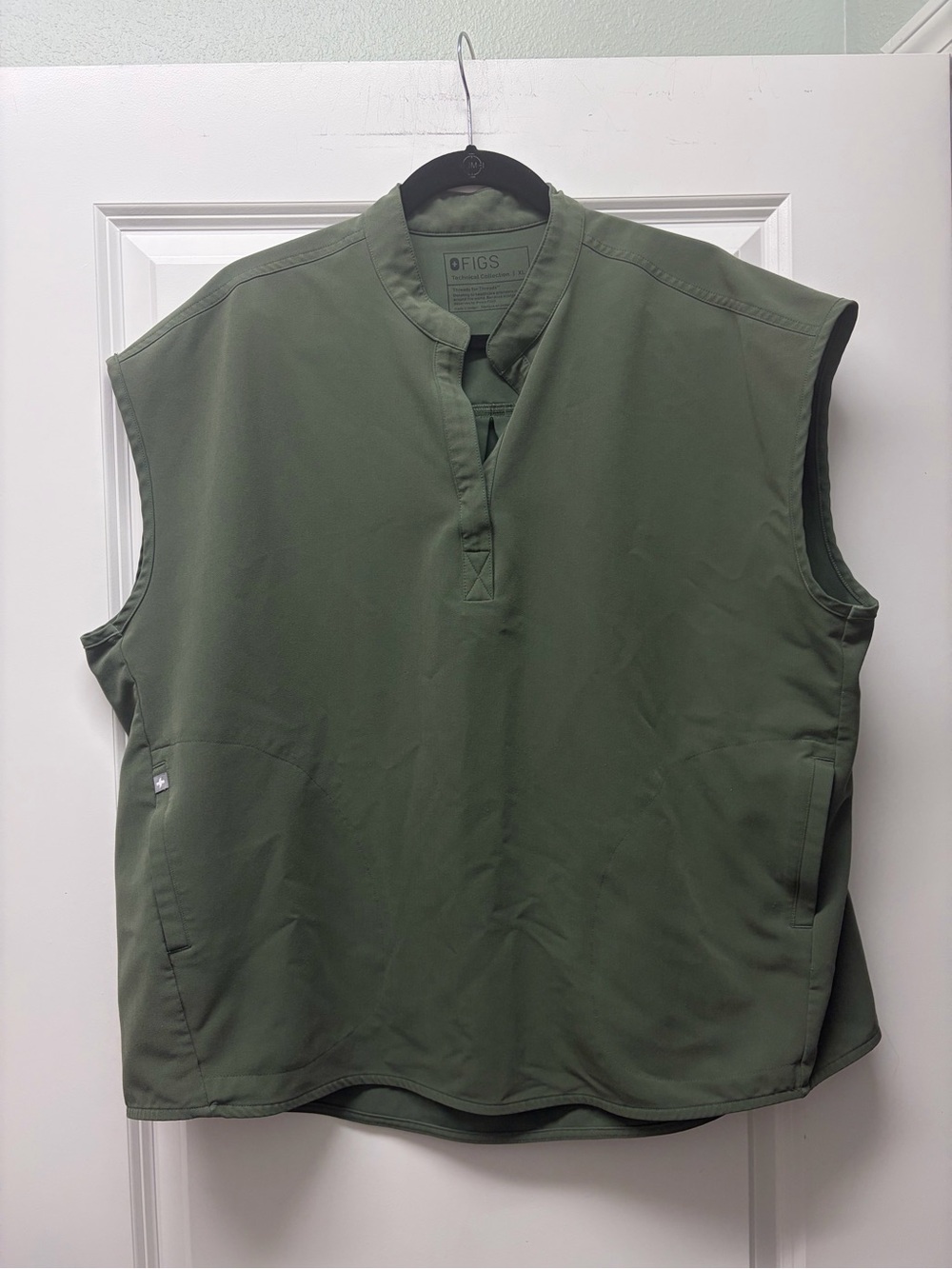 FIGS Olive Green Rafaela Scrub Top XL